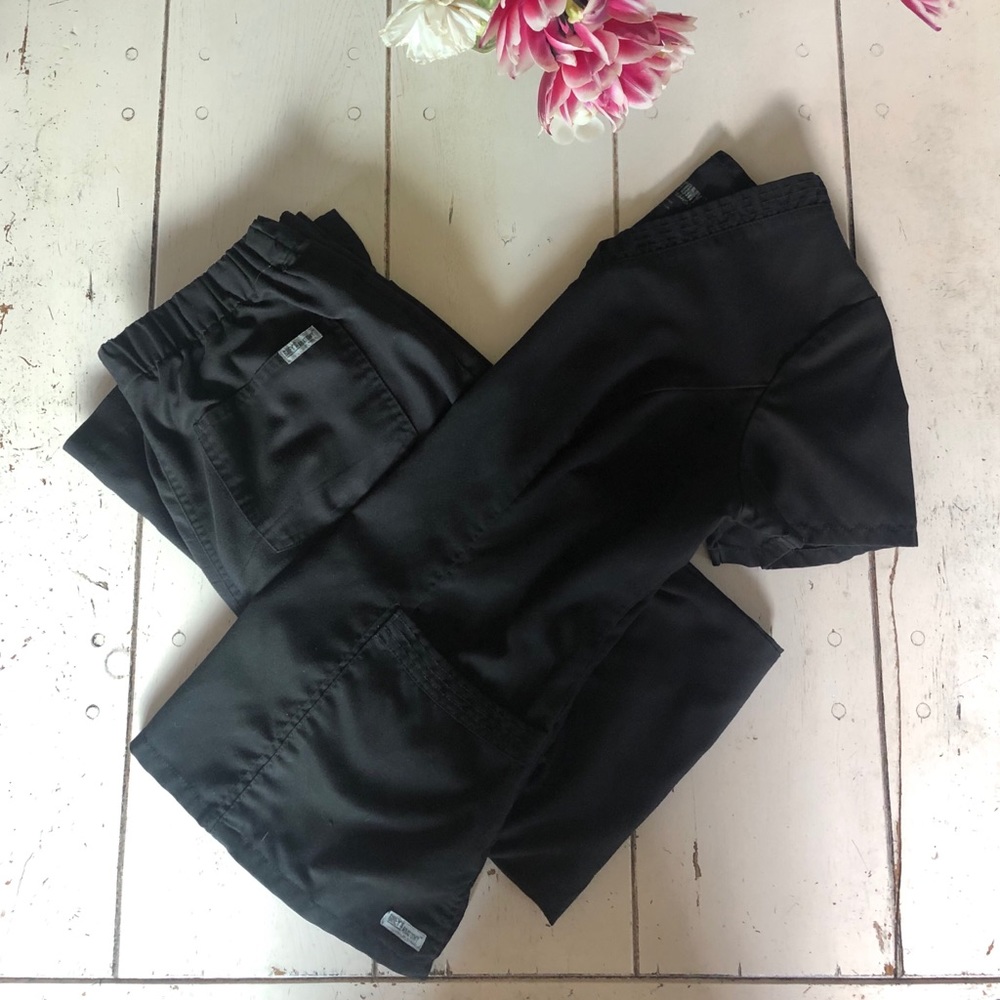 Greys Anatomy Scrub Set in Black Small